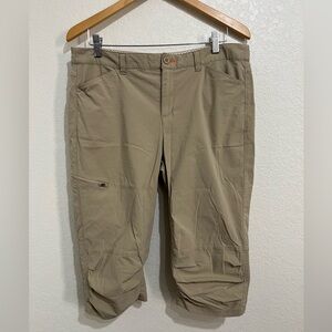 Women’s Orvis khaki pedal pusher pants size 12